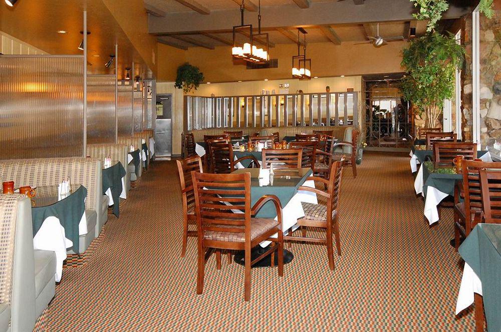 Best Western Plus Papago Inn & Resort 斯科茨 餐厅 照片